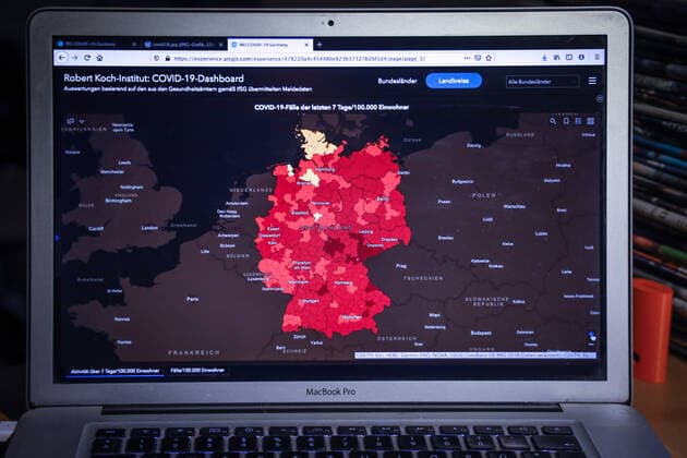 Coronavirus in Germany Covid 19 Dashboard of the Robert Koch Institute 11 04 2021 Robert Koch Institute 7 days Incidence 129.2 7 days Number of cases 107 424 COVID 19 cases 2 998 268 Addition of 17 855 compar