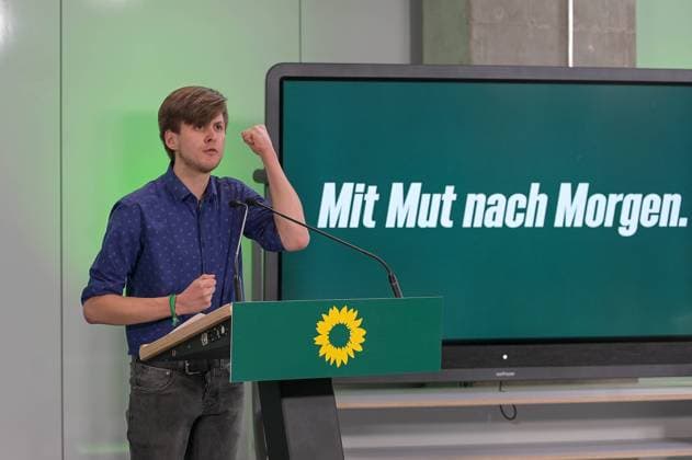 State Party Conference of the Greens NRW on 09 04 2021 at the Design Offices Fürst and Friedrich in Düsseldorf The State Delegates Conference will take place from 09 04 to 11 04 2021 as a hybrid event Max Lucks District Association Bochum List Position 14 xJFx