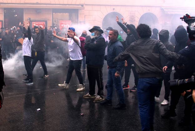 Rome, Tension at the demonstration of restaurateurs against government restrictions caused by the Covid 19 pandemic Pictured:  Copyright: xPieroxTenaglix xIPAx xPieroxTenaglix