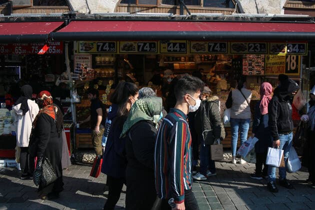 April 12, 2021, Istanbul, Turkey: People seen shopping before Ramadan in Eminonu, Istanbul..President Erdogan is expected to announce the new coronavirus measures to be implemented during the month of Ramadan which is starting tomorrow. Istanbul Turkey - ZUMAs197 20210412_zab_s197_054 Copyright: xHakanxAkgunx