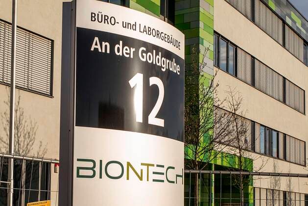 Headquarters of the technology company BIONTECH SE in Mainz, office and laboratory building BioNTech Biopharmaceutical New Technologies is a leading German biotechnology company in the development of a vaccine against the coronavirus.