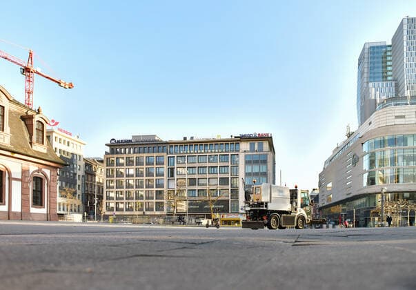 14 04 2021, xblx, A normal Corona day in Frankfurt, only a few people at the Hauptwache, emwirt Frankfurt am Main