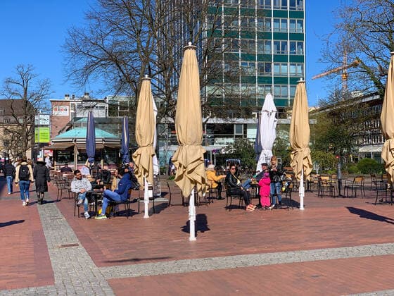 The outdoor gastronomy in the city centre of Kiel during the Corona Lockdown can reopen for the time being, the incidence values of the Corona pandemic are decisive.