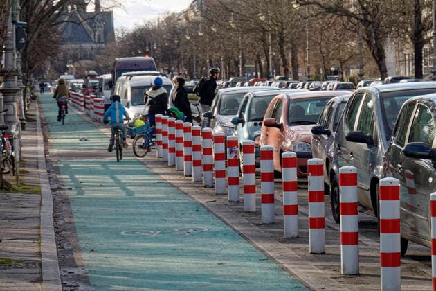 Pop Up Bike Path Hasenheide, Berlin Bike Path Hasenheide, Kreuzberg, Berlin