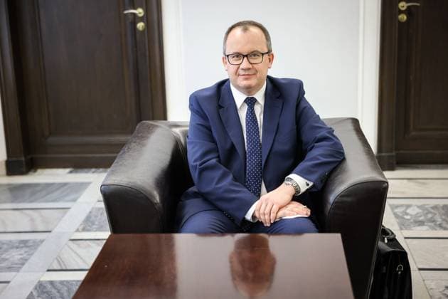 Polish Constitutional Tribunal rules human rights ombudsman must leave office Photo: Jacek Dominski REPORTER East News Poland™s human rights ombudsman Adam Bodnar poses before presenting the 2020 report of his office s activity at the Senate on April 14, 2021 in Warsaw, Poland. On April 15, 2021 Constitutional Tribunal decided that it s unconstitutional for the human rights ombudsman to continue his work after his term even if the successor wasn t appointed. Current ombudsman Adam Bodnar must leave the office in three months. Bodnar s five-year term expired in September 2020 and since then Parliament was unable to agree on a replacement. EN_01473020_0065 