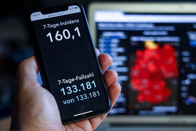 Coronavirus in Germany Covid 19 Dashboard of the Robert Koch Institute 16 04 2021 Robert Koch Institute 7 days Incidence 160.1 7 days Number of cases 133 181 COVID 19 Cases 3 099 273 Addition of 25 831 compared to previous day COVID 19 Deaths 79 628 Addition of 247 compared to previous day