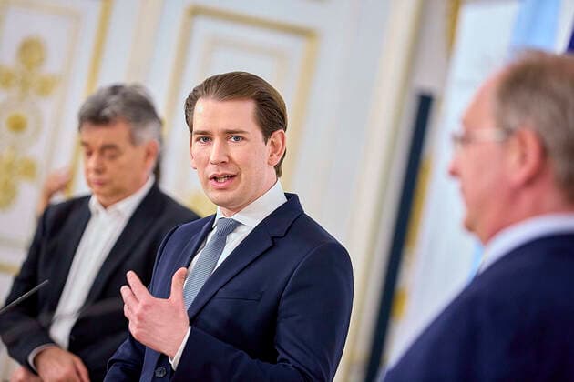 Vienna 16 04 2021 Coronavirus crisis After the talks with experts, the opposition and the governors, there was a press conference in the Federal Chancellery in the afternoon PHOTO v L Vice Chancellor Werner Kogler Gre