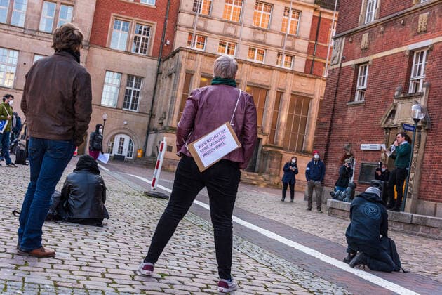 Kiel, 16 April 2021 On the town hall square in Kiel there was today on 16 April under the motto NoCovid it is possible a demonstration for stricter measures to fight the Corona pandemic The number of participants was limited to 100, all adhered to mask obligation and distance rules