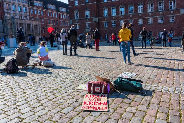 Kiel, 16 April 2021 On the town hall square in Kiel there was today on 16 April under the motto NoCovid it is possible a demonstration for stricter measures to fight the Corona pandemic The number of participants was limited to 100, all adhered to mask obligation and distance rules