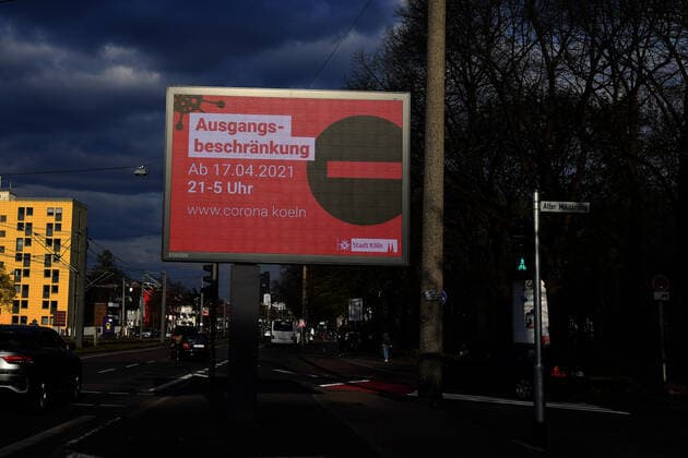 Cologne, corona time, exit lockdown, exit restriction in cologne from 17 04 2021 from21 5 pm, 16 04 2021, Cologne,