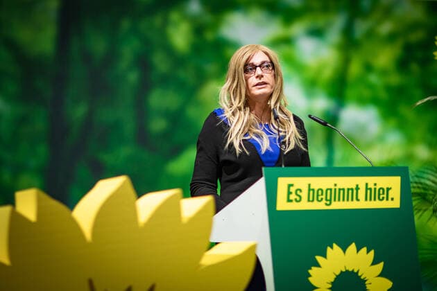 State delegates conference of the Bavarian GREENS 17 04 2021 Augsburg Party conference of the party Bündnis 90 Die Grünen in Augsburg At the state delegates conference the list of the Bavarian Greens for the Bundestag election campaign and a new co-chairman will be elected The event