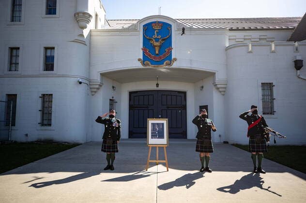 April 17, 2021, Vancouver, BC, Canada: Commanding Officer Lt. Col Ed Haverstock, from left to right, Regimental Sgt. Major Rob Deans and Pipe Major Dan Bell salute after the playing of the piper s lament in honour of Britain s Prince Philip outside The Seaforth Highlanders of Canada armoury in Vancouver, on Saturday, April 17, 2021. Prince Philip was the Colonel-in-Chief of The Seaforth Highlanders of Canada, an Army Reserve infantry regiment of 39 Canadian Brigade Group garrisoned in Vancouver. Vancouver Canada - ZUMAc35_ 20210417_zaf_c35_036 Copyright: xDarrylxDyckx