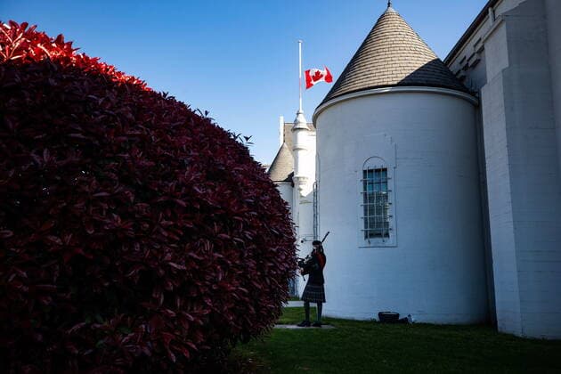 April 17, 2021, Vancouver, BC, Canada: Pipe Major Dan Bell warms up before playing the piper s lament in honour of Britain s Prince Philip as the Canadian flag flies at half mast outside The Seaforth Highlanders of Canada armoury, in Vancouver, on Saturday, April 17, 2021. Prince Philip was the Colonel-in-Chief of The Seaforth Highlanders of Canada, an Army Reserve infantry regiment of 39 Canadian Brigade Group garrisoned in Vancouver. Vancouver Canada  - ZUMAc35_ 20210417_zaf_c35_039 Copyright: xDarrylxDyckx
