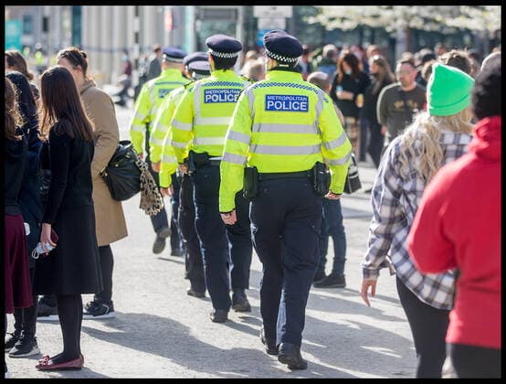 . 18 04 2021. London, United Kingdom. Piers Corbyn Covid Protest. Piers Corbyn holds anti vaccine covid 19 rules protest outside Wembley Stadium before the FA Cup Semi Final between Leicester City & Southampton.  xMartynxWheatleyx xi-Imagesx IIM-22130-0006