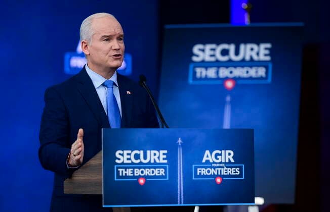 April 22, 2021, Ottawa, on, Canada: Conservative leader Erin O Toole holds a press conference in Ottawa on Thursday, April 22, 2021. Ottawa Canada  - ZUMAc35_ 20210422_zaf_c35_015 Copyright: xSeanxKilpatrickx