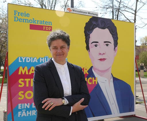 20.04..2021 Sachsen Anhalt Sachsen-Anhalt Halle Saale Beginn Wahlkampf Land Sachsen-Anhalt Landtagswahl Foto : Lydia Hüskens FDP *** 20 04 2021 Saxony Anhalt Saxony Anhalt Halle Saale start election campaign state Saxony Anhalt state election photo Lydia Hüskens FDP