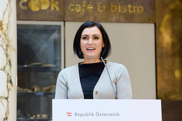 Vienna 23 04 2021 Coronavirus crisis After renewed consultations between the government and the opposition, e