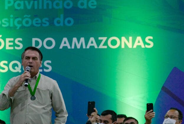 MANAUS, AM - 23.04.2021: BOLSONARO GANHA PLACA DE CIDADÃO EM MANAUS - President of the Republic, Jair Bolsonaro (without party), receives the Citizen of Amazonas plaque and participates in the inauguration of the second stage of the Amazonas Vasco Vasques Convention Center (CCAVV), this Friday morning (23). In the photo, President Jair Bolsonaro. x2056905x  SandroxPereira