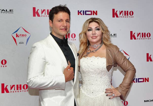 MOSCOW, RUSSIA - APRIL 23, 2021: Actor Vyacheslav Manucharov (L) and TV personality Maria Lemesheva pose for a photograph as she arrives for an Avans award ceremony at the 43rd Moscow International Film Festival. Avans is an award presented annually by Kinoreporter magazine to young film actors. Valery Sharifulin TASS  TS0FDE13