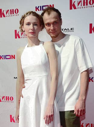 MOSCOW, RUSSIA - APRIL 23, 2021: Actors Anna Shevchuk (L) and Yuri Borisov poses for a photograph as she arrives for an Avans award ceremony at the 43rd Moscow International Film Festival. Avans is an award presented annually by Kinoreporter magazine to young film actors. Valery Sharifulin TASS  TS0FDE1B