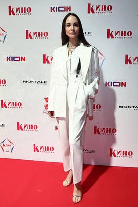 MOSCOW, RUSSIA - APRIL 23, 2021: Actress Anna Snatkina poses for a photograph as she arrives for an Avans award ceremony at the 43rd Moscow International Film Festival. Avans is an award presented annually by Kinoreporter magazine to young film actors. Valery Sharifulin TASS  TS0FDE24