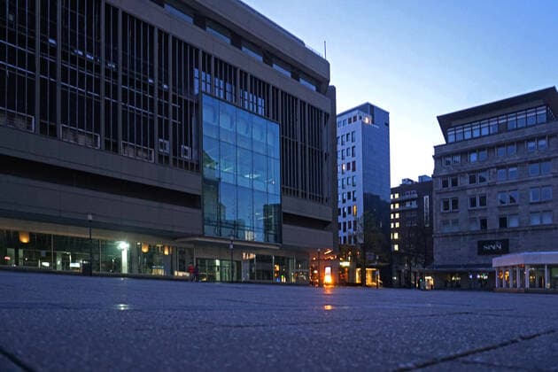 Public standstill during curfew Curfew in Essen from 10 p.m. to 5 a.m. Impressions from the city centre with empty streets and squares Essen North Rhine-Westphalia Germany city centre