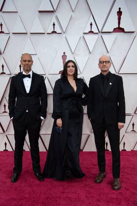 Jesse Collins, Stacy Sher, Steven Soderbergh arrive on the red carpet of The 93rd OscarsÂ® at Union Station in Los Angeles, CA on Sunday, April 25, 2021. Los Angeles CA USA  Copyright: xMattxPetitx 34135067THA