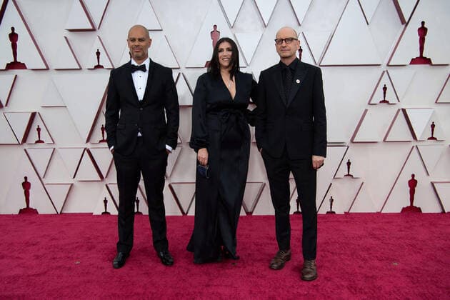 Jesse Collins, Stacy Sher, Steven Soderbergh arrive on the red carpet of The 93rd OscarsÂ® at Union Station in Los Angeles, CA on Sunday, April 25, 2021. Los Angeles CA USA  Copyright: xMattxPetitx 34135069THA