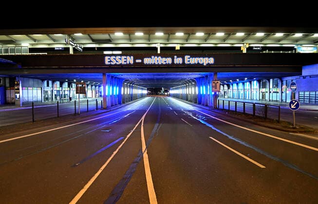 INFECTIONS CORONA CONVENTION MOUTH AND NOSE PROTECTION CORONA RULES LOCKDOWN 3 CORONA VACCENTER PROTECTION Curfew at night in the course of the continuing pandemic The deserted bus station with the lettering ESSEN in the middle of Europe at the Essen central station HBF ,Essen,city in the Ruhr area in the federal state North Rhine Westphalia NRW ,photograph