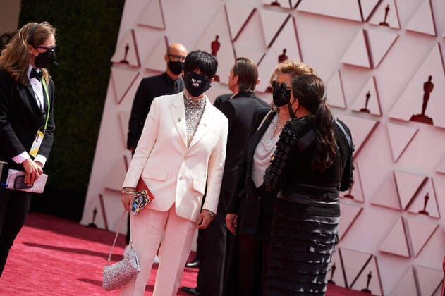 OscarÂ® nominee Diane Warren arrives on the red carpet of The 93rd OscarsÂ® at Union Station in Los Angeles, CA on Sunday, April 25, 2021. Los Angeles CA USA  Copyright: xMattxPetitx 34135273THA