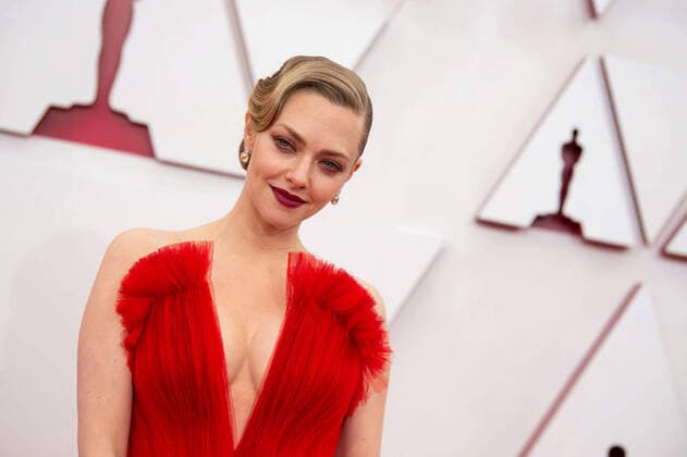 OscarÂ® nominee Amanda Seyfried arrives on the red carpet of The 93rd OscarsÂ® at Union Station in Los Angeles, CA on Sunday, April 25, 2021. Los Angeles CA USA  Copyright: xMattxPetitx 34135385THA