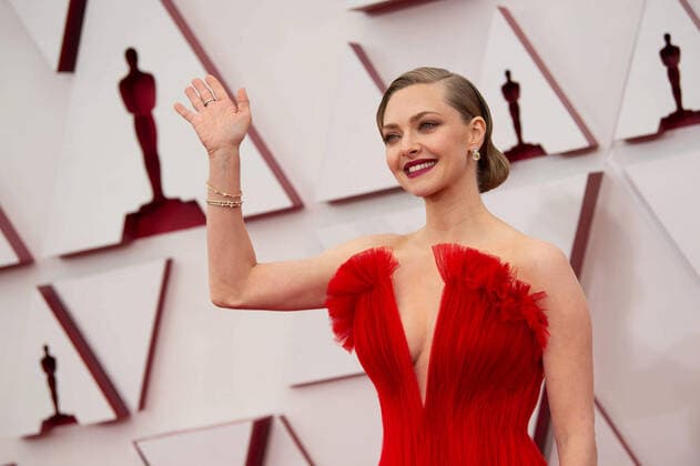 OscarÂ® nominee Amanda Seyfried arrives on the red carpet of The 93rd OscarsÂ® at Union Station in Los Angeles, CA on Sunday, April 25, 2021. Los Angeles CA USA  Copyright: xMattxPetitx 34135387THA