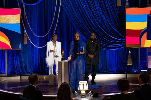 Tiara Thomas, H.E.R. and Dernst Emile, II accept the OscarÂ® for Original Song during the live ABC Telecast of The 93rd OscarsÂ® at Union Station in Los Angeles, CA on Sunday, April 25, 2021. Los Angeles CA USA  Copyright: xToddxWawrychukx 341351016THA