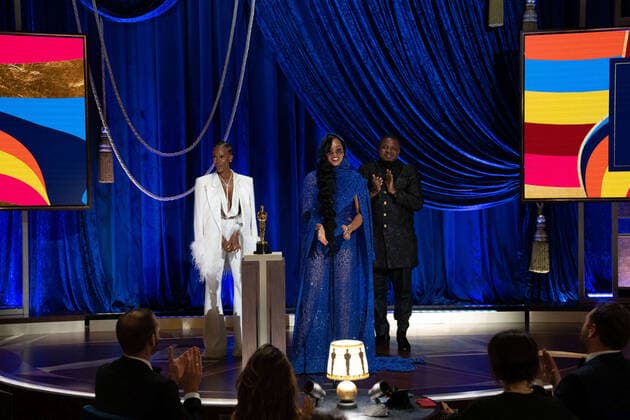 Tiara Thomas, H.E.R. and Dernst Emile, II accept the OscarÂ® for Original Song during the live ABC Telecast of The 93rd OscarsÂ® at Union Station in Los Angeles, CA on Sunday, April 25, 2021. Los Angeles CA USA  Copyright: xToddxWawrychukx 341351017THA