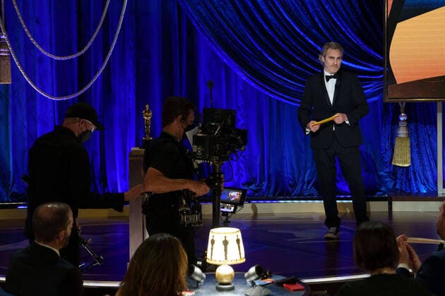 Joaquin Phoenix presents the Oscars for Actor in a Leading Role during the live ABC Telecast of The 93rd Oscars at Union Station in Los Angeles, CA on Sunday, April 25, 2021. Los Angeles CA USA  Copyright: xToddxWawrychukx 341351027THA