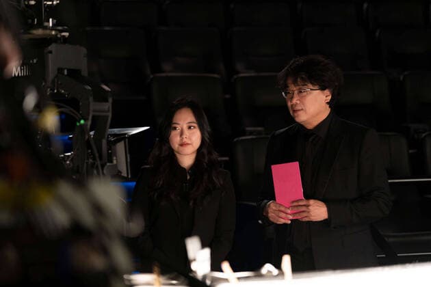 Bong Joon Ho presents the Oscars with interpreter Sharon Choi for Directing during the live ABC Telecast of The 93rd Oscars at Union Station in Los Angeles, CA on Sunday, April 25, 2021. Los Angeles CA USA  Copyright: xJaehyukxLeex 341351030THA
