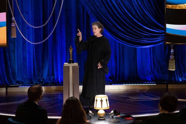 Frances McDormand accepts the Oscars for Actress in a Leading Role during the live ABC Telecast of The 93rd Oscars at Union Station in Los Angeles, CA on Sunday, April 25, 2021. Los Angeles CA USA  Copyright: xToddxWawrychukx 341351039THA