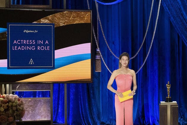 Rene Zellweger presents the Oscars for Actress in a Leading Role during the live ABC Telecast of The 93rd Oscars at Union Station in Los Angeles, CA on Sunday, April 25, 2021. Los Angeles CA USA  Copyright: xToddxWawrychukx 34135962THA