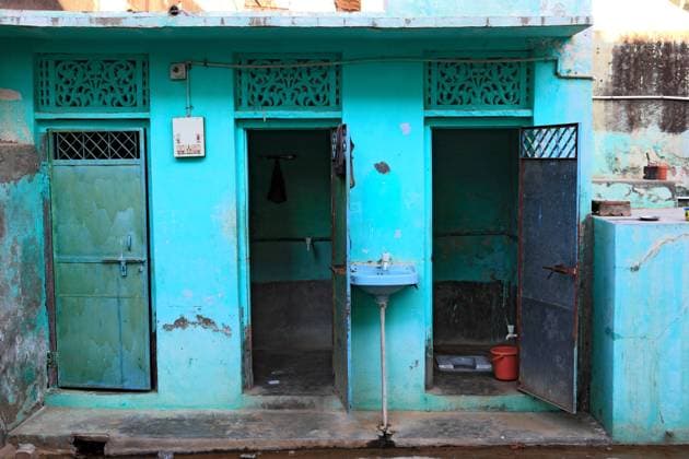 Indien, Nordindien, Rajasthan, Mandawa, oÂ¶effentliche Toiletten in der Innenstadt