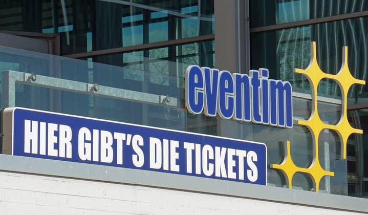 The ticket shop of the ticket marketer CTS Eventim in the ÖVB Arena Bremen closed since 2020 due to the Corona Pandemic