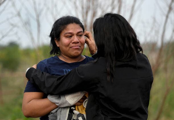 April 27, 2021, La Joya, Texas, USA: Asylum-seeking migrants are processed after crossing border from Mexico in La Joya TX on April 27, 2021. A surge has been overwhelming U.S. facilities at the southern borders. La Joya USA - ZUMAg208 20210427_zap_g208_004 Copyright: xCarolxGuzyx