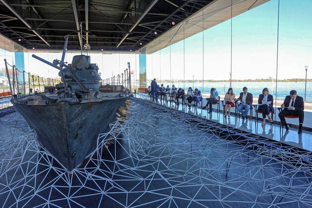 News Bilder des Tages VOLGOGRAD, RUSSIA â€“ APRIL 29, 2021: Citizens take a history competence test on World War II, Victory Dictation, at the Armoured Boat BK-31 war memorial. Victory Dictation covers the beginning and the first year of the Great Patriotic War as part of the WWII Eastern Front. Dmitry Rogulin TASS  TS0FE80A