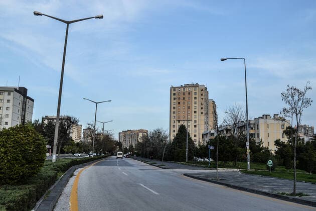 April 29, 2021, Ankara, Turkey: Streets become quieter during a full lockdown between April 29 and May 17 to stem the spread of coronavirus Ankara Turkey - ZUMAg241 20210429_zip_g241_016 Copyright: xAltanxGocherx