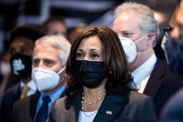 United States Vice President Kamala Harris visits the M&T Bank Stadium Mass Vaccination Site on her 100th day in office in Baltimore, Maryland, USA, 29 April 2021. Copyright: xCNPx xMediaPunchx