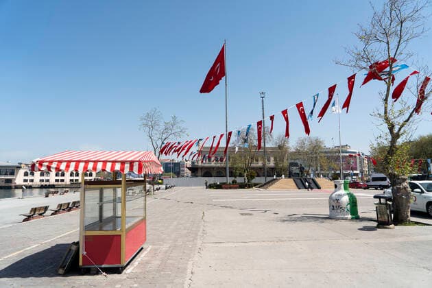 April 30, 2021, Istanbul, TUR: 17 days full lockdown officially began on Thursday evening but its impact was more evident on Friday. A view of empty Kadikoy district during the curfew which was imposed to prevent the spread of the coronavirus disease (COVID-19) in Istanbul, Turkey on April 30, 2021. Istanbul TUR - ZUMAz112 20210430_zip_z112_007 Copyright: xJasonxDeanx