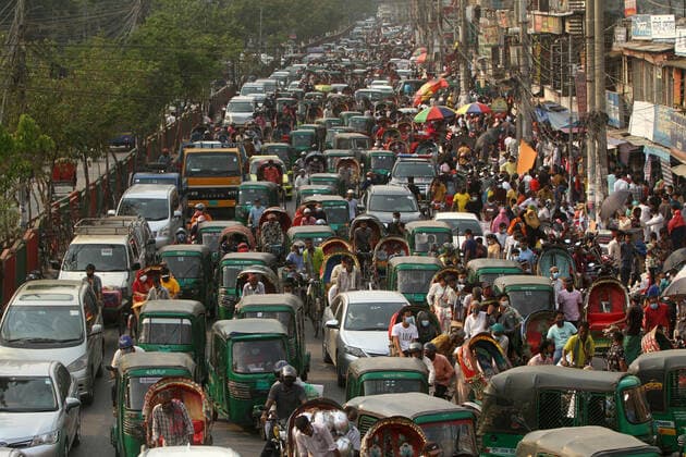 April 30, 2021, Dhaka, Bangladesh: People gather at Dhaka New Market for shopping as they are not maintaining any kind of social distancing in Dhaka, Bangladesh. Dhaka Bangladesh - ZUMAj163 20210430_zip_j163_004 Copyright: xAbuxSufianxJewelx