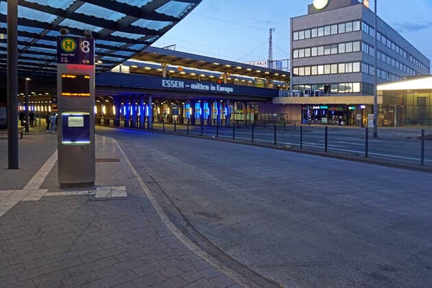 Public standstill during curfew Curfew in Essen from 10 p.m. to 5 a.m. Impressions from the city centre with empty streets and squares Essen North Rhine-Westphalia Germany city centre