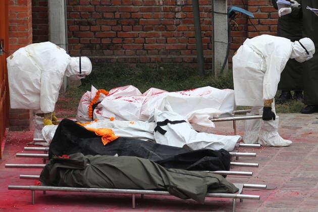 May 3, 2021, Kathmandu, NE, Nepal: Nepal Army personnel carry a body of a person who died of Covid-19 for the funeral, in Kathmandu, Nepal, May 3, 2021. Kathmandu Nepal - ZUMAd164 20210503_zip_d164_005 Copyright: xAryanxDhimalx