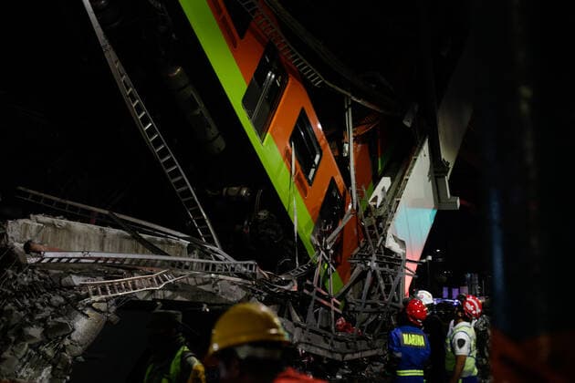 (210504) -- MEXICO CITY, May 4, 2021 -- Rescuers work at the scene of a metro bridge collapse in Mexico City, Mexico, May 3, 2021. At least 13 people have been killed and 70 others were injured after a metro bridge collapsed in southern Mexico City Monday night, local authorities said. (Photo by Xinhua) MEXICO-MEXICO CITY-METRO BRIDGE COLLAPSE FranciscoxCanedo 