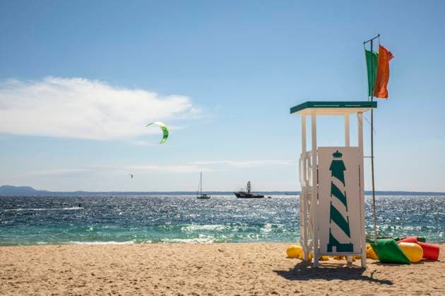May 3, 2021, Palmanova, Mallorca, Spain: Seaview with lifeguard tower with flags and buoys at Palmanova beach in Mallorca. Palmanova Spain - ZUMAm210 20210503_ztp_m210_015 Copyright: xJohn-PatrickxMorarescux